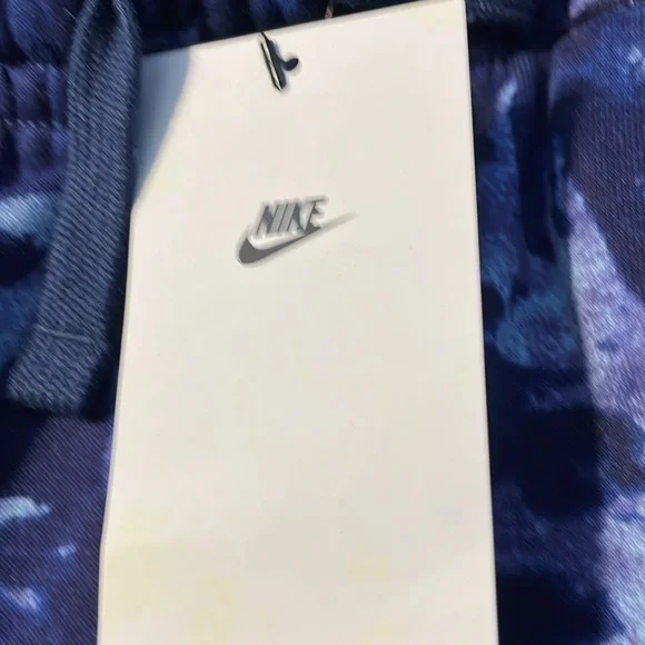 Boys Nike shorts, brand new with tags - Picture 5 of 6